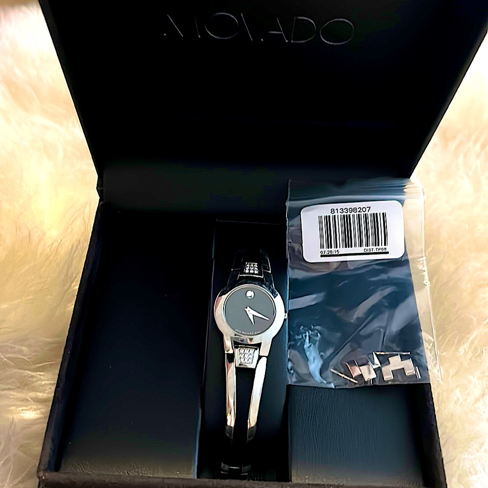 Movado Omarosa w/diamond bangle